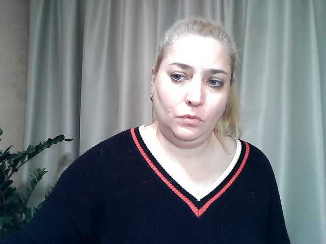 le modèle KickaIricka est en webcam porno dans un show sur le site bongacams, il possède les tags suivants: White/Caucasian,Blonde,Shaved