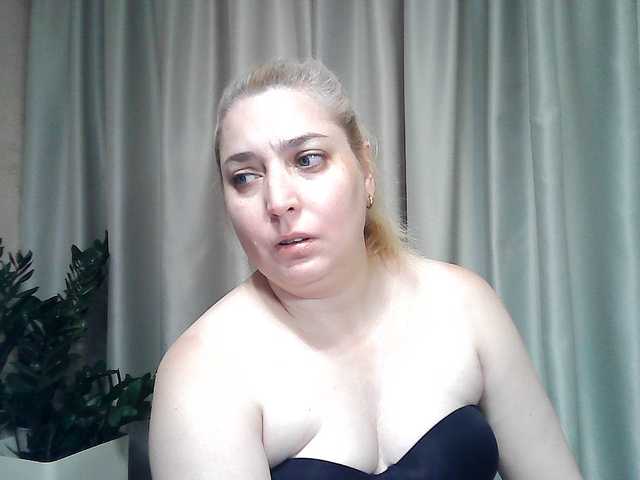 KickaIricka live webcam show