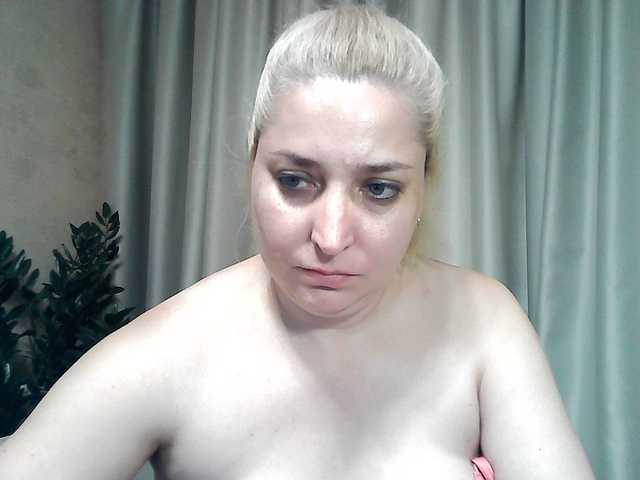 KickaIricka live cam on BongaCams