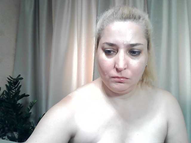 KickaIricka live cam on BongaCams