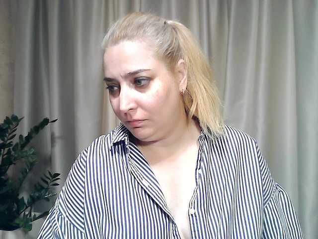 KickaIricka live cam on BongaCams