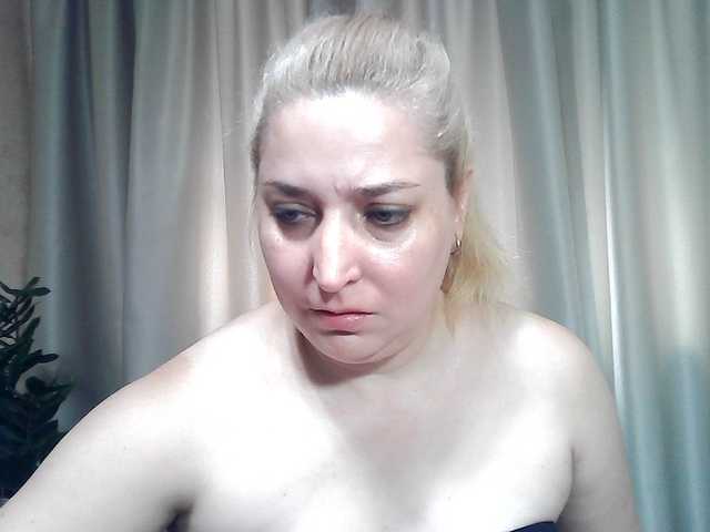KickaIricka live cam on BongaCams