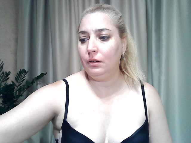KickaIricka live cam on BongaCams