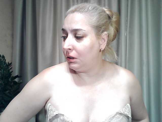 KickaIricka live webcam show