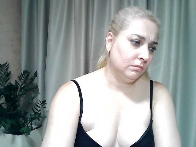 KickaIricka live cam on BongaCams