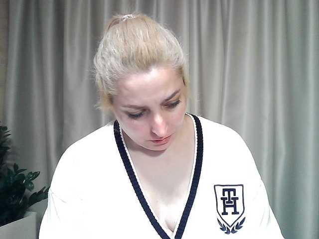 KickaIricka's BongaCams show and profile