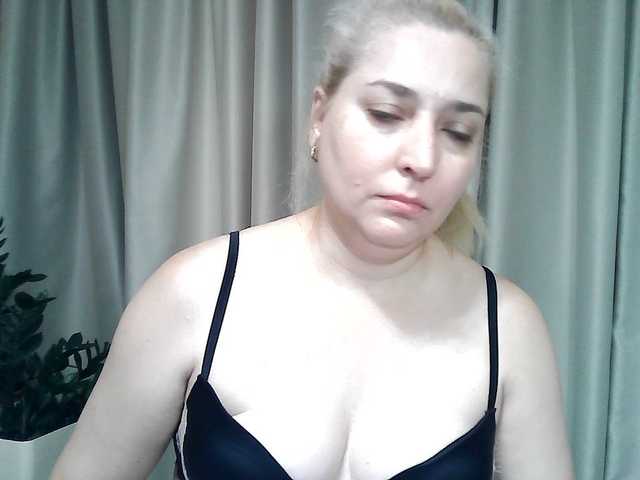 KickaIricka live webcam show