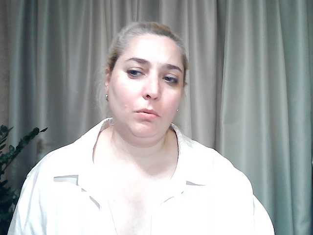 KickaIricka live cam preview