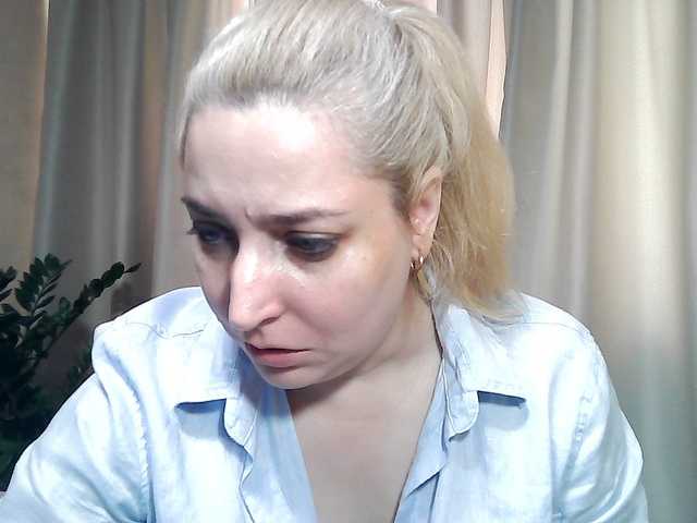 KickaIricka live cam preview