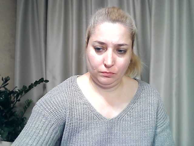 KickaIricka live cam preview