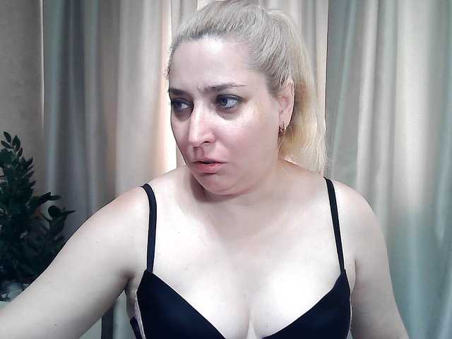 KickaIricka live cam on BongaCams