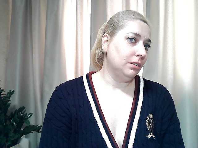 KickaIricka's BongaCams show and profile