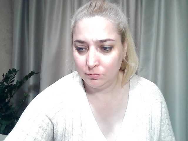 KickaIricka live cam preview
