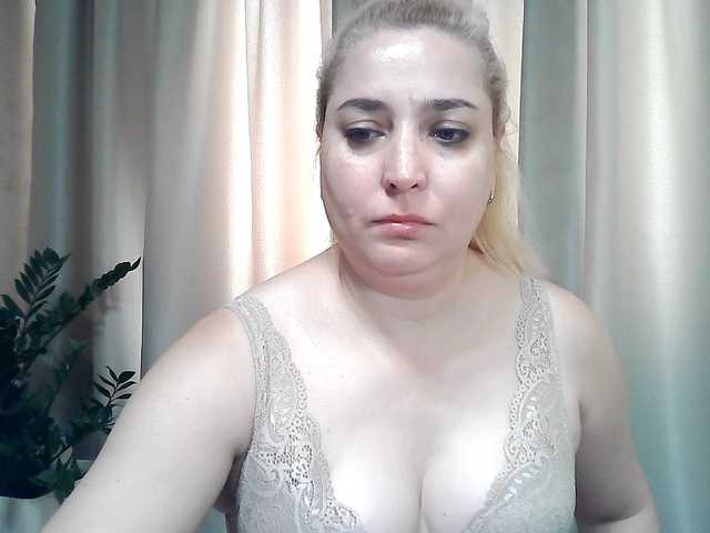 KickaIricka live cam on BongaCams