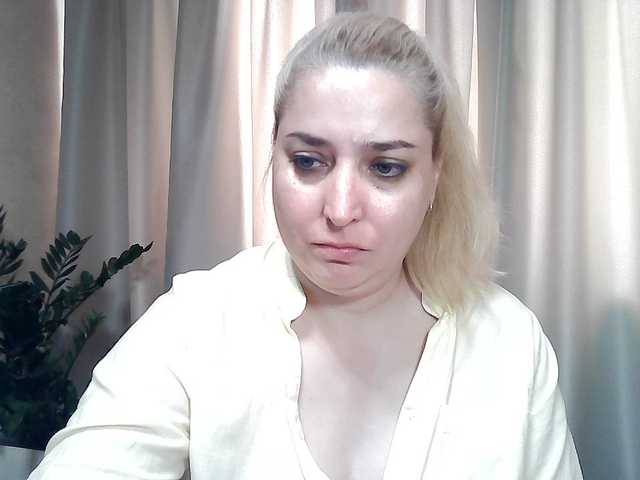 KickaIricka live cam on BongaCams