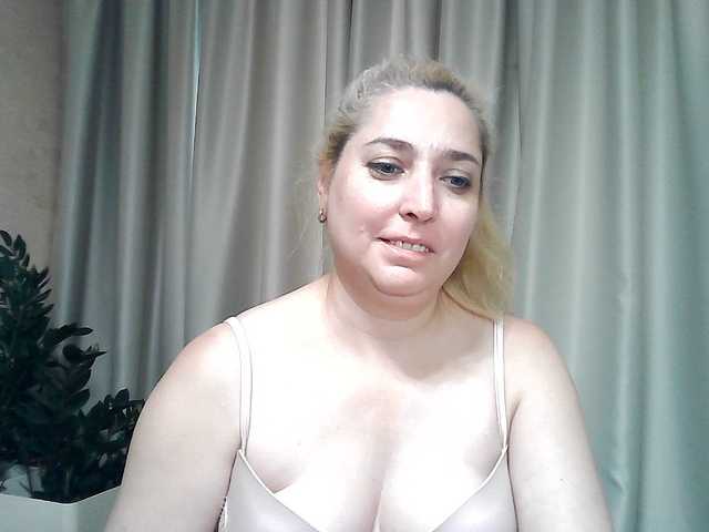KickaIricka live cam on BongaCams