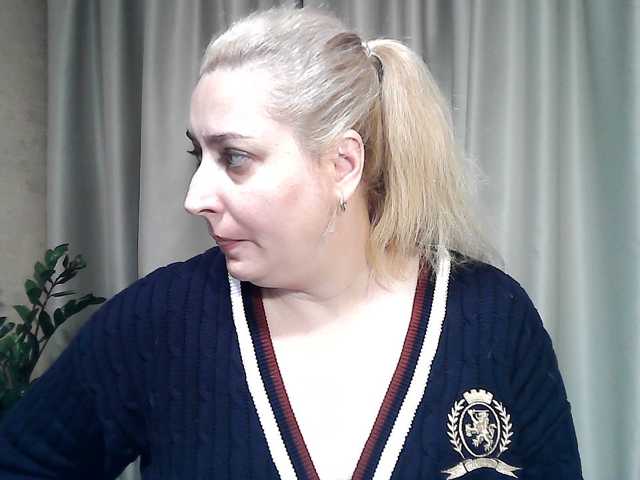 KickaIricka live cam on BongaCams