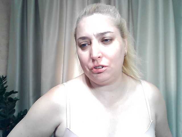 KickaIricka live cam on BongaCams