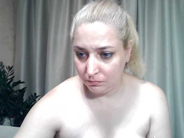 KickaIricka Live Cam on BongaCams
