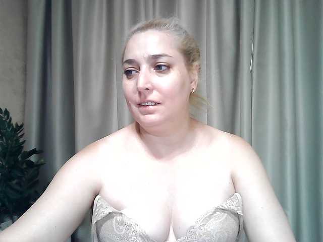 KickaIricka live webcam show