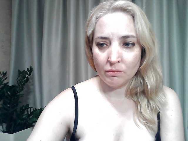 KickaIricka live webcam show