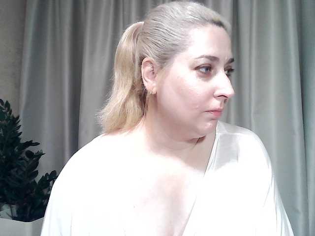 KickaIricka live cam on BongaCams