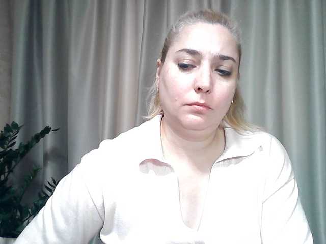 KickaIricka live cam preview