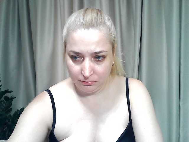 KickaIricka live cam on BongaCams