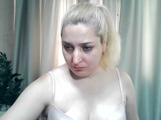 KickaIricka live cam on BongaCams