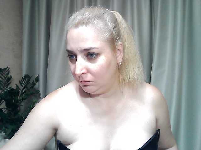 KickaIricka live cam on BongaCams