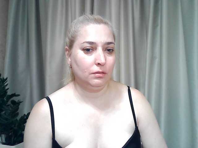 KickaIricka live webcam show