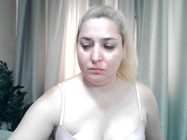 KickaIricka live cam on BongaCams