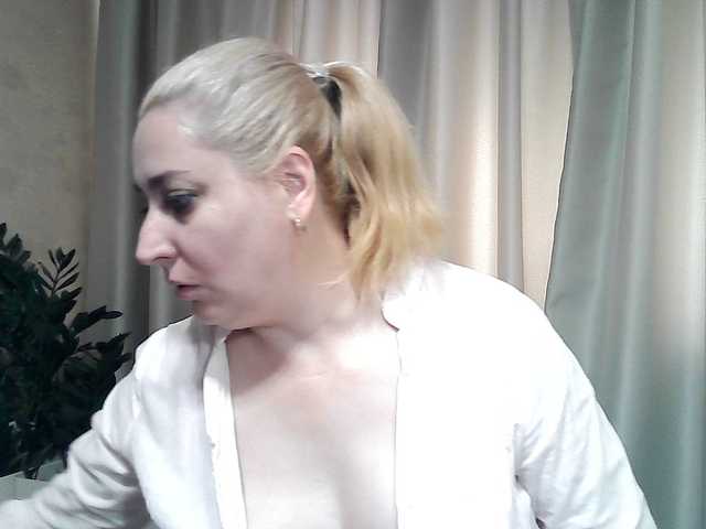 KickaIricka live cam on BongaCams