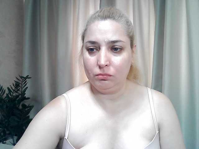 KickaIricka live cam on BongaCams
