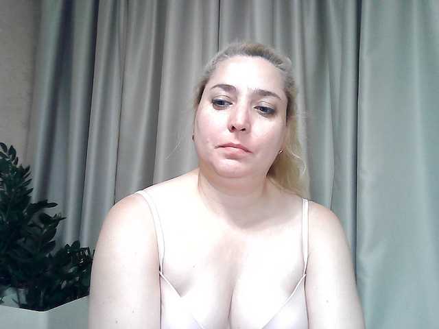 KickaIricka live cam on BongaCams