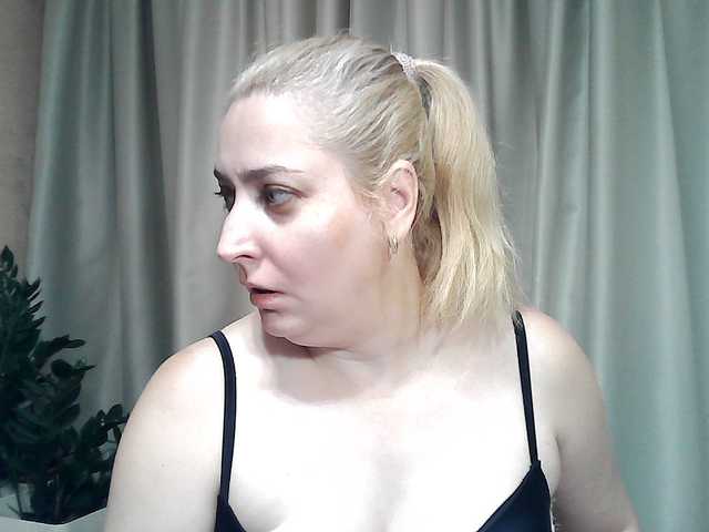 KickaIricka live webcam show