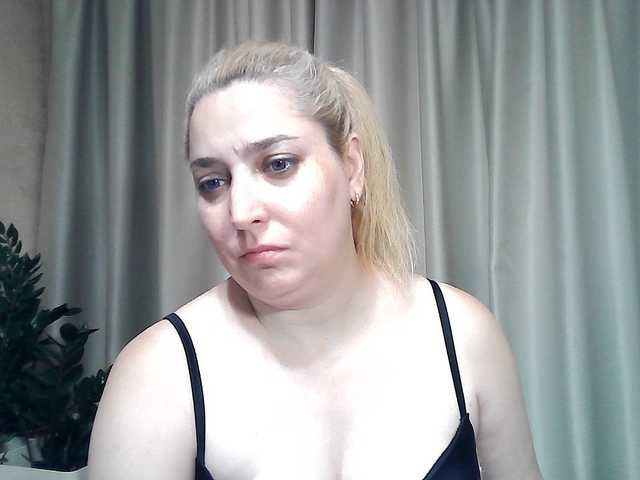 KickaIricka live cam on BongaCams