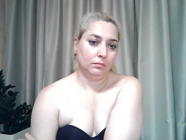 KickaIricka live cam on BongaCams