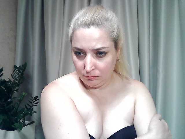 KickaIricka live cam on BongaCams