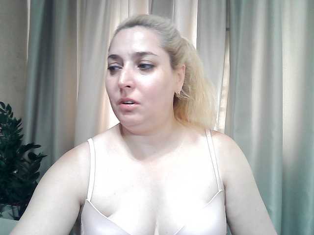 KickaIricka live cam on BongaCams
