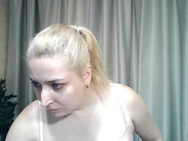 KickaIricka live webcam show