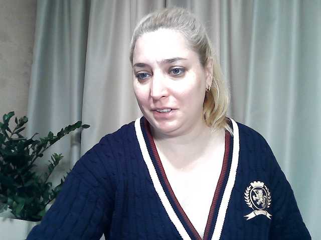 KickaIricka live cam on BongaCams