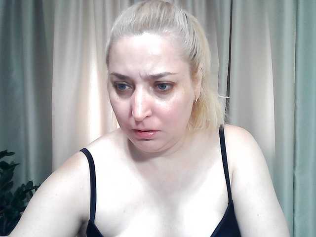 KickaIricka live webcam show