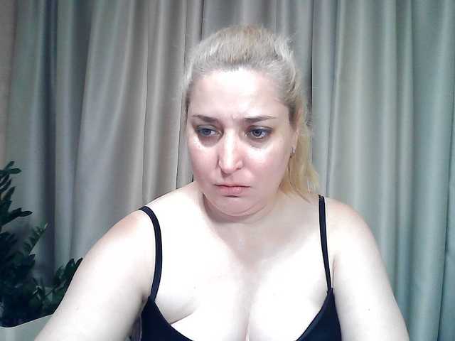 KickaIricka live cam on BongaCams