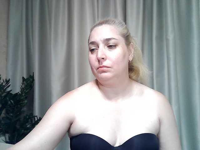 KickaIricka live cam on BongaCams