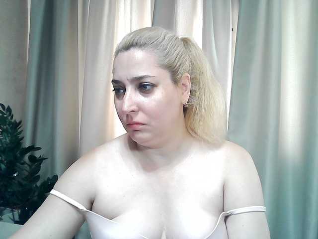 kickairicka live sex show