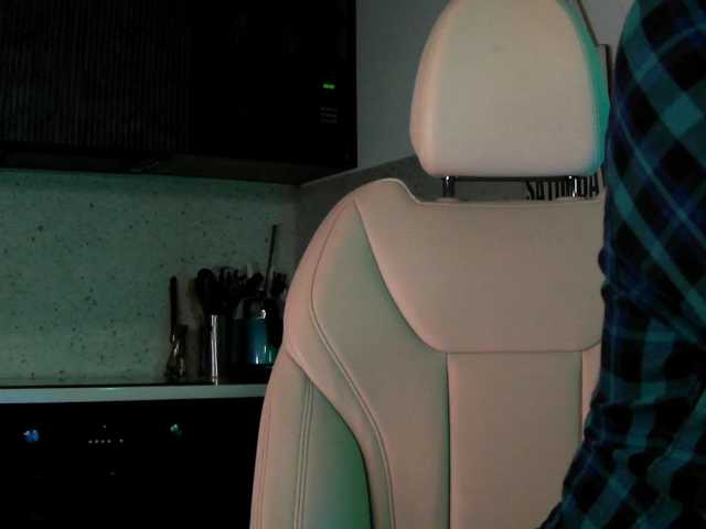 Mashulya29 live cam on BongaCams
