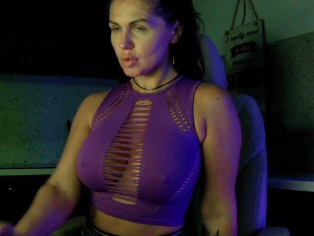 Mashulya29, en directo ahora en BongaCams