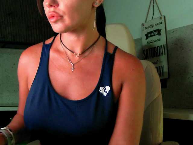 Mashulya29 live cam on BongaCams