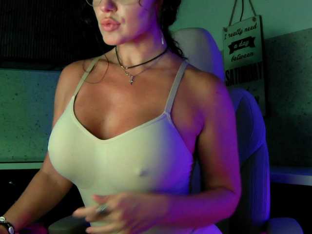 Mashulya29 live cam on BongaCams